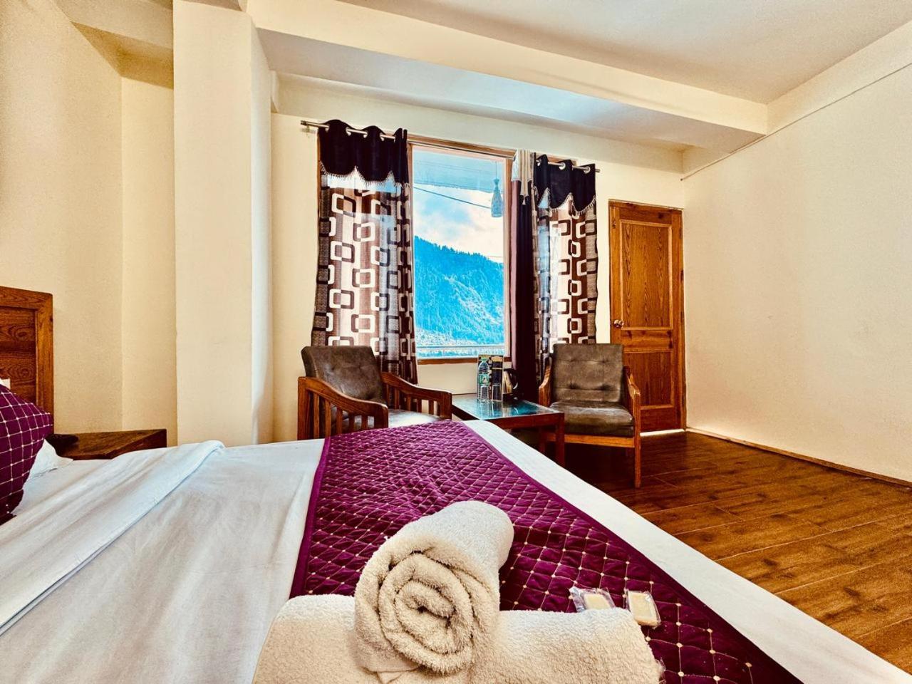 The Royal View Cottage Manāli Exteriör bild